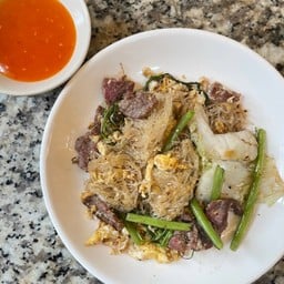 สุกี้แห้งผัดกระทะ