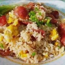 ข้าวผัดกุนเชียง