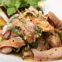 น้ำตกหมู