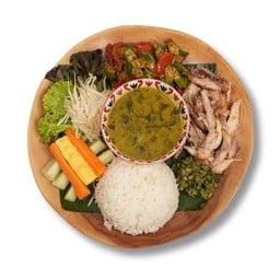 ข้าวถาดแกงไก่ฉิน