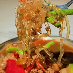 ตำเส้นแก้วหมูยอ+แคปหมู