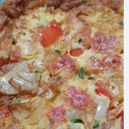 ข้าวหน้าไข่เจียวมะเขือเทศ,หอมใหญ่