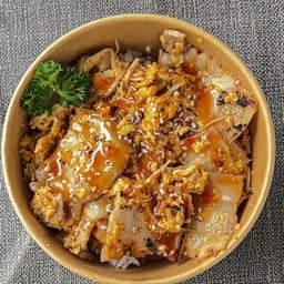 ข้าว หน้าหมูผัดสุกกี้