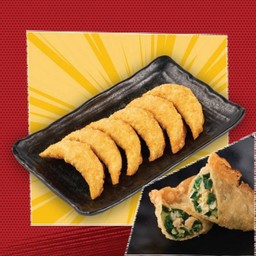 เกี๊ยวซ่าหมูกุยช่ายทอด 6 ชิ้น