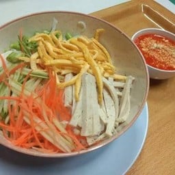 ขนมจีนทรงเครื่อง