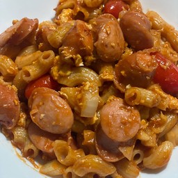 มักกะโรนีไส้กรอก