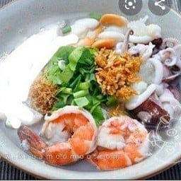 ข้าวต้มกุ้งปลาหมึก