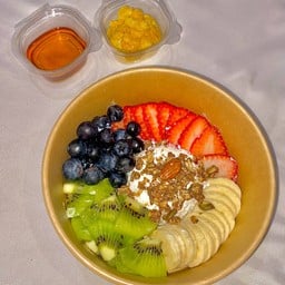 Evalynn Greek yogurt บางกะปิ