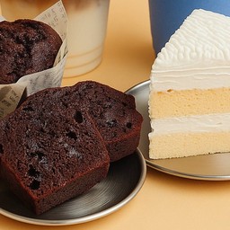 The hidden cake bar ตากสิน