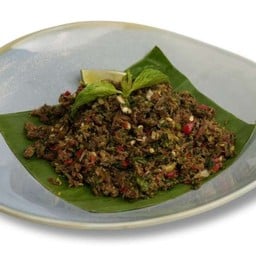 ยำเนื้อแพะแห้ง