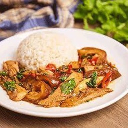 ข้าวกะเพราขาหมู