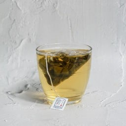 ชาอู่หลงหอมหมื่นลี้ร้อน (Hot Oolong Osmanthus Tea)