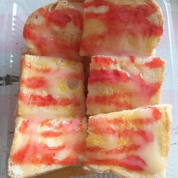 ปังปิ้งสตอเบอรี่นม