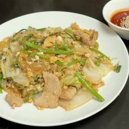 สุกี้แห้งหมูสูตรกวางตุ้ง
