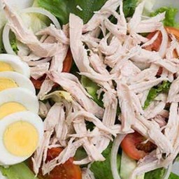 สลัดอกไก่ฉีก ไข่ต้ม@