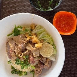 ข้าวหน้าหมูตุ๋น