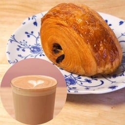 ชุดกาแฟพร้อมขนมอบ