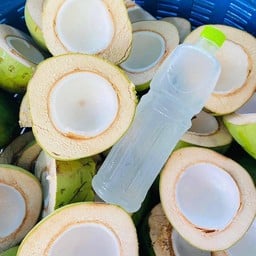1 ขวด น้ำมะพร้าวน้ำหอมบ้านแพ้วแท้ 100%  ขนาด 1000 ML
