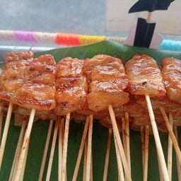 หมูปิ้งโบราณ  ยายเรือง