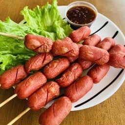 ลูกชิ้นปิ้ง ร้านย่าเดียร์ (น้ำจิ้มแซ่บซี๊ดสูตรน้ำมะขามเปียก สูตรเฉพาะของร้าน) สาขา1
