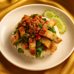 กับข้าว กะเพราหมูกรอบ
