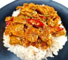 พะแนงหมู ราดข้าว