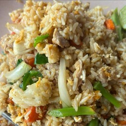 ข้าวผัดหมู