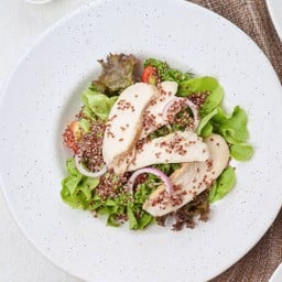 Chicken Breast Quinou Salad