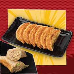 เกี๊ยวซ่า 6 ชิ้น (หมู / ไก่)