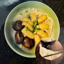 #7. ก๊วนเตี๋ยวเกี้ยวน้ำ 鮮蝦雲吞豬油渣麵