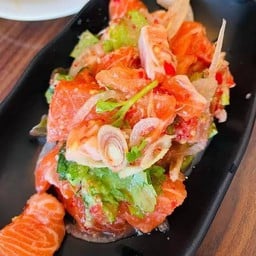 ยำแซลม่อน