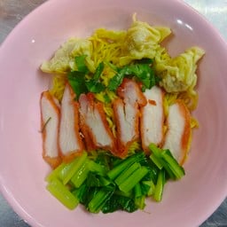อิ่มจุกบะหมี่เกี๊ยวหมูแดง สาขาลาดพร้าว101