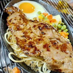 สเต็กเนื้อ