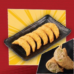 เกี๊ยวซ่าทอด 6 ชิ้น (หมู / ไก่)