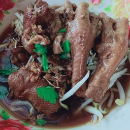 ก๋วยเตี๋ยวไก่มะระ (เส้นมาม่า)