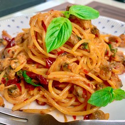 สปาเกตตีหอยลายผัดพริกเผา