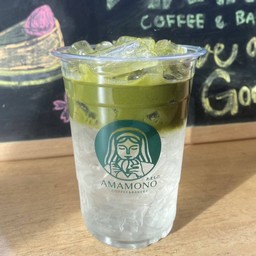 Matcha coconut มัทฉะน้ำมะพร้าว (ไม่ใส่นม)