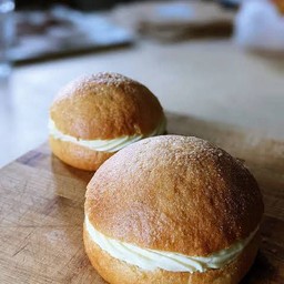 BUN BUTTER 1PC เนยขนมปัง 1 ชิ้น