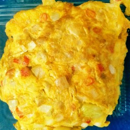 ข้าวไข่เจียวมะเขือเทศหอมใหญ่