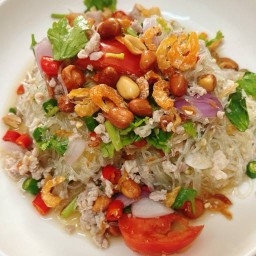 ปีโป้ ยำแซ่บบ