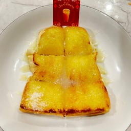 ขนมปังปิ้งเนย+นม+น้ำตาล