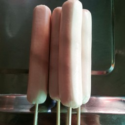 ไส้กรอกแวมไพร์ชุด