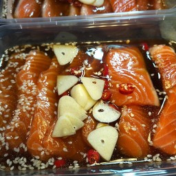 แซลม่อนดองซีอิ้ว