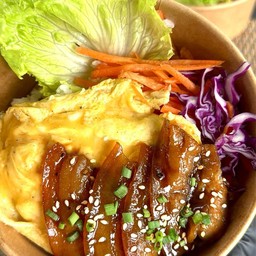 ข้าวไข่ข้น+หมูสไลด์ย่างซอสเทอริยากิ