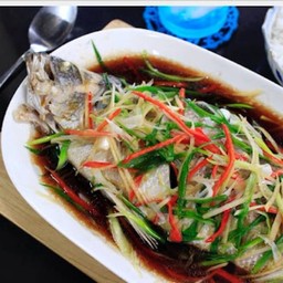 ปลากระพงนึ่งซีอิ๊ว