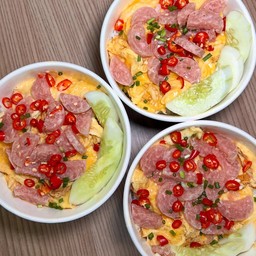 ข้าวไข่ข้นแหนม