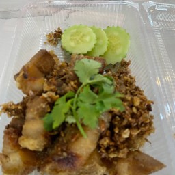 หมูกรอบทอดกระเทียม