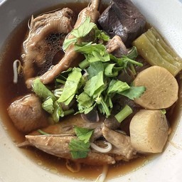 ก๋วยเตี๋ยวไก่ธรรมดา