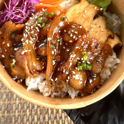 หมูสไลด์ย่างซอสเทอริยากิ+เห็ดย่างซอส