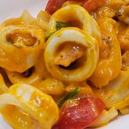 Stir Fried Squid With Egg Yolk